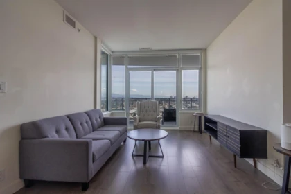 1803 5051 Imperial Street, Burnaby, BC, Burnaby — Apartment/Condo for sale