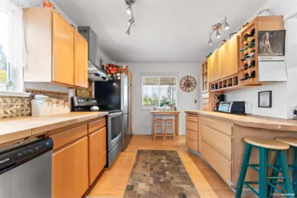 17307 58th Avenue, Surrey, BC, Surrey — Single Family Residence for sale