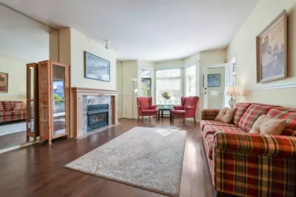 Kitchen Island Photo of 103 20680 56 Avenue, Langley, BC