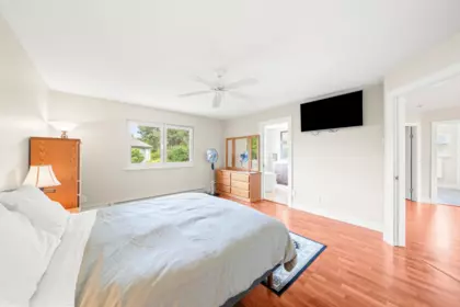 Garage Interior Photo of 10131 Hollywell Drive, Richmond, BC
