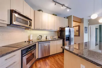 512 560 Raven Woods Drive, North Vancouver, BC, North Vancouver — Apartment/Condo for sale