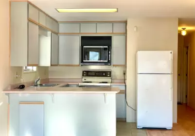 Kitchen Photo of 937 W 18th Avenue, Vancouver, BC