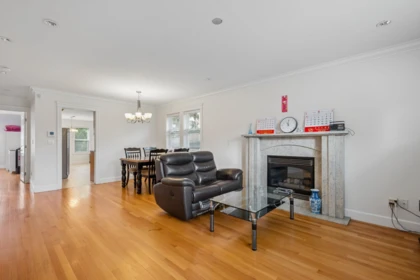 Kitchen Photo of 3795 Fleming Street, Vancouver, BC