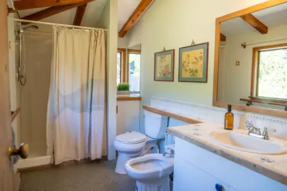 Hallway Photo of 9919 Southlands Drive, Pender Island, BC