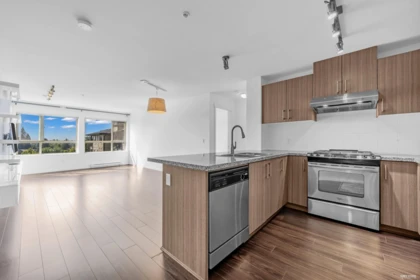 Breakfast Nook Photo of 406 3156 Dayanee Springs Boulevard, Coquitlam, BC