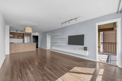 406 3156 Dayanee Springs Boulevard, Coquitlam, BC, Coquitlam — Apartment/Condo for sale