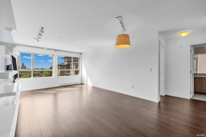 406 3156 Dayanee Springs Boulevard, Coquitlam, BC, Coquitlam — Apartment/Condo for sale