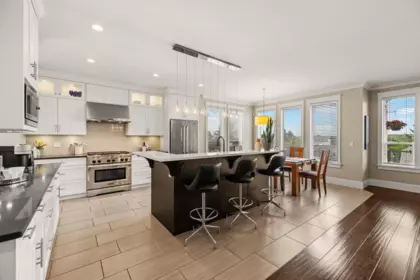 Kitchen Island Photo of 1712 Nanaimo Street, New Westminster, BC