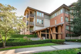 318 1111 E 27th Street, North Vancouver, BC