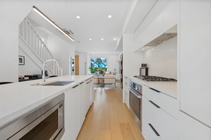 Breakfast Nook Photo of 207 649 E 3 Street, North Vancouver, BC