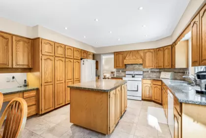 Kitchen Island Photo of 7446 149a Street, Surrey, BC
