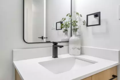 Laundry Room Photo of 1001 2733 Chandlery Place, Vancouver, BC