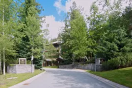 310G2 4653 Blackcomb Way, Whistler, BC