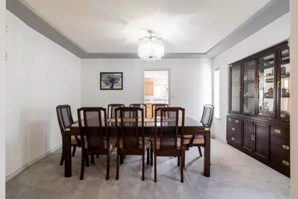Kitchen Island Photo of 2980 Cliffrose Crescent, Coquitlam, BC