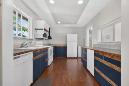 Kitchen Photo of 32539 Pandora Avenue, Abbotsford, BC