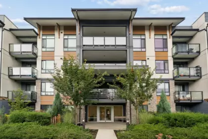 326 7506 199a Street, Langley, BC, Langley — Apartment/Condo for sale