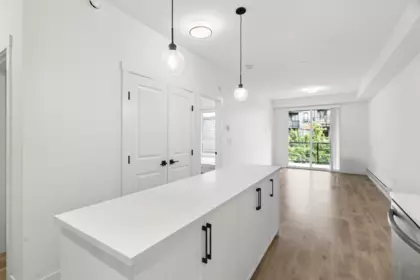 Kitchen Island Photo of 326 7506 199a Street, Langley, BC