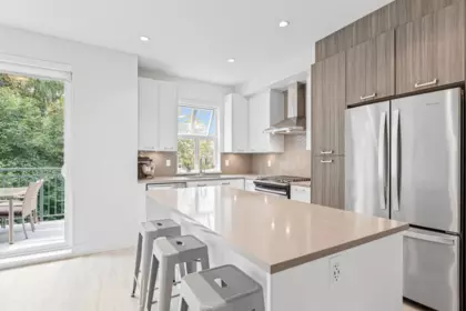 Kitchen Photo of 74 24076 112 Avenue, Maple Ridge, BC
