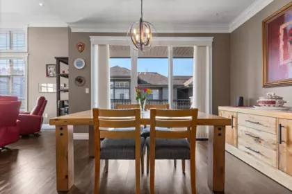 Kitchen Island Photo of 402C 45595 Tamihi Way, Chilliwack, BC