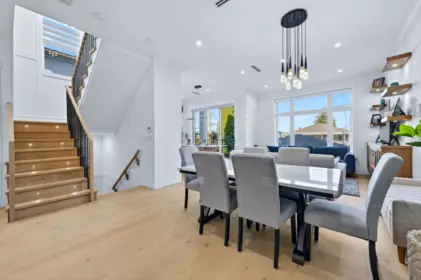 Kitchen Photo of 4990 Sherbrooke Street, Vancouver, BC