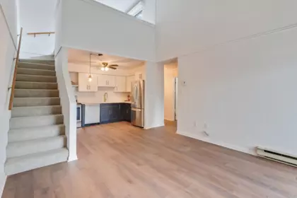 Dining Area Photo of 202 836 Twelfth Street, New Westminster, BC