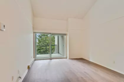 Living Room Photo of 202 836 Twelfth Street, New Westminster, BC