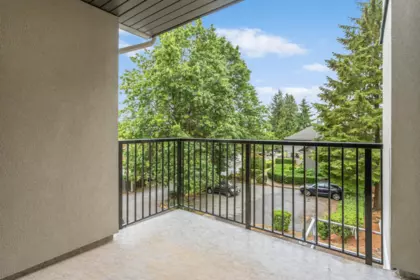 Mudroom Photo of 202 836 Twelfth Street, New Westminster, BC
