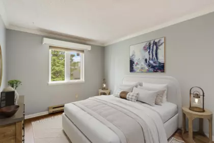 Walk-In Closet Photo of 202 836 Twelfth Street, New Westminster, BC