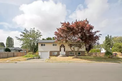 7567 114 Street, Delta, BC, Delta — Single Family Residence for sale