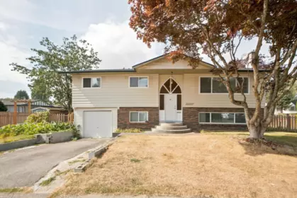 Family Room Photo of 7567 114 Street, Delta, BC