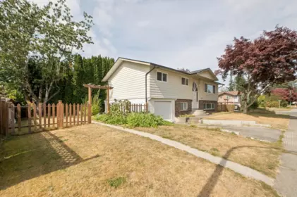 Garden / Landscaping Photo of 7567 114 Street, Delta, BC