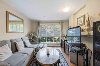 Kitchen Photo of 314 9979 140 Street, Surrey, BC