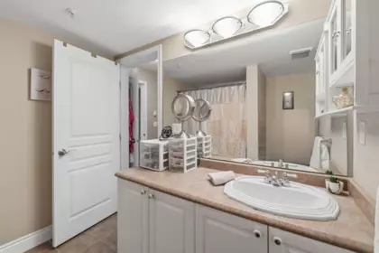Mudroom Photo of 314 9979 140 Street, Surrey, BC