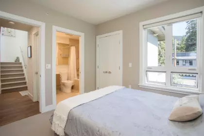 Bedroom 4 Photo of 300 2432 Haywood Avenue, West Vancouver, BC