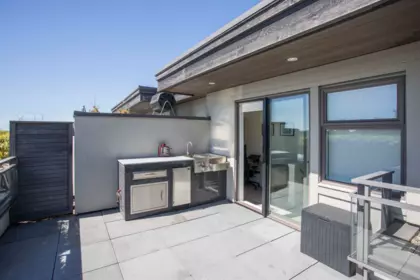 Exterior Rear Photo of 300 2432 Haywood Avenue, West Vancouver, BC