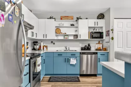 Kitchen Island Photo of 126 5711 Ebbtide Street, Sechelt, BC