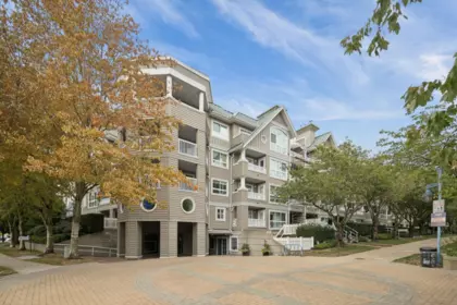 323 5900 Dover Crescent, Richmond, BC, Richmond — Apartment/Condo for sale