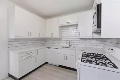 Dining Area Photo of 14 W 14th Avenue, Vancouver, BC