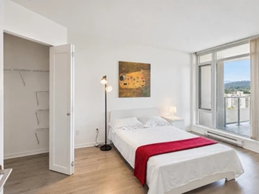 Primary Bedroom Photo of 2805 2133 Douglas Road, Burnaby, BC