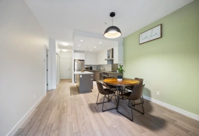 209 3399 Noel Drive, Burnaby, BC, Burnaby — Apartment/Condo for sale