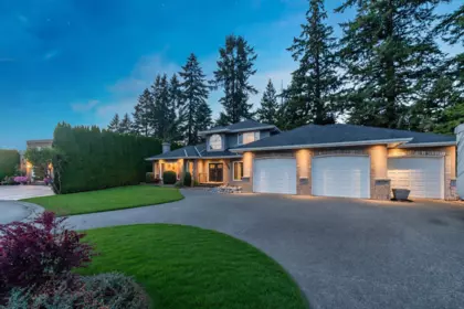 Fitness Center Photo Near 14455 30a Avenue, Surrey, BC