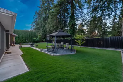 Hot Tub / Spa Photo of 14455 30a Avenue, Surrey, BC
