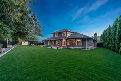 Swimming Pool Photo of 14455 30a Avenue, Surrey, BC