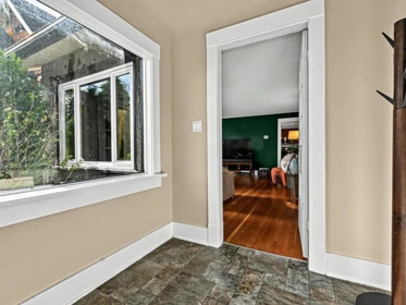 Living Room Photo of 1109 Seventh Avenue, New Westminster, BC