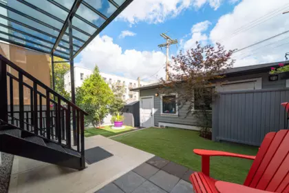 Backyard Photo of 960 Renfrew Street, Vancouver, BC