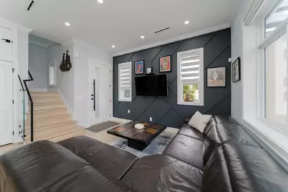 Family Room Photo of 960 Renfrew Street, Vancouver, BC