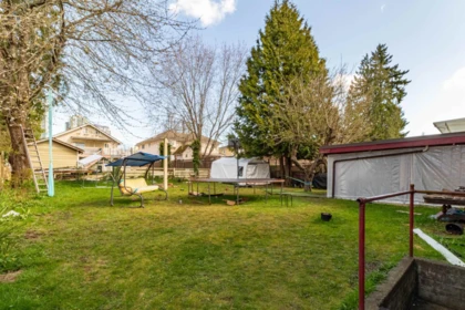 4939 Sidley Street, Burnaby, BC, Burnaby — Duplex for sale