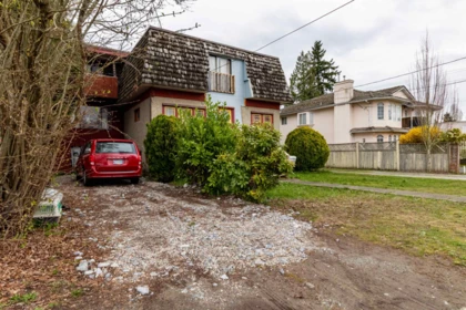4939 Sidley Street, Burnaby, BC, Burnaby — Duplex for sale