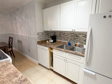 Guest Bathroom Photo of 112 6105 Kingsway, Burnaby, BC