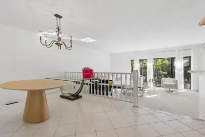 6566 Pinehurst Drive, Vancouver, BC, Vancouver — Townhouse for sale